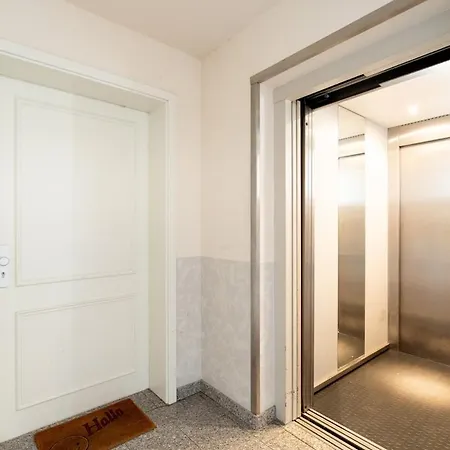 公寓 Gemuetliche Barrierefreie Dachgeschosswohnung