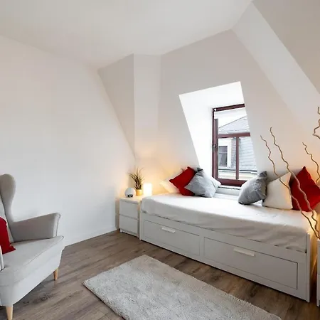 Gemuetliche Barrierefreie Dachgeschosswohnung 公寓