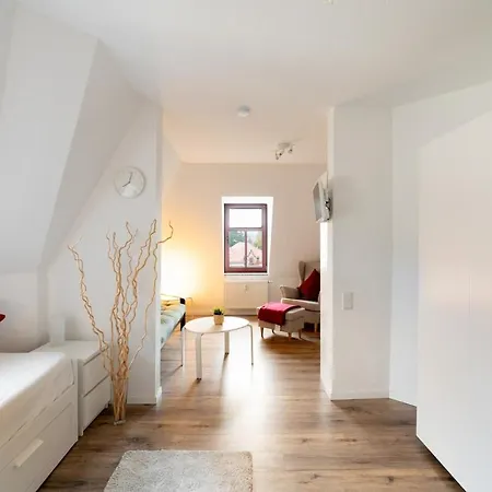 Gemuetliche Barrierefreie Dachgeschosswohnung 公寓 *